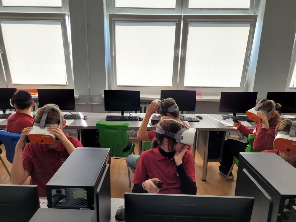 Laboratoria Przyszłości - okulary VR.
