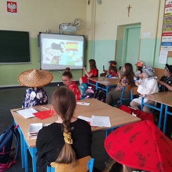 1 czerwca ”Dzieci świata w naszej szkole” 